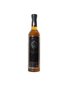 Botella de Collection 1355 Destilado de Agave Azul Don Maximiliano Añejo 500 ml